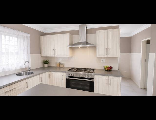 3 BEDROOM HOUSE FOR SALE IN BENDOR